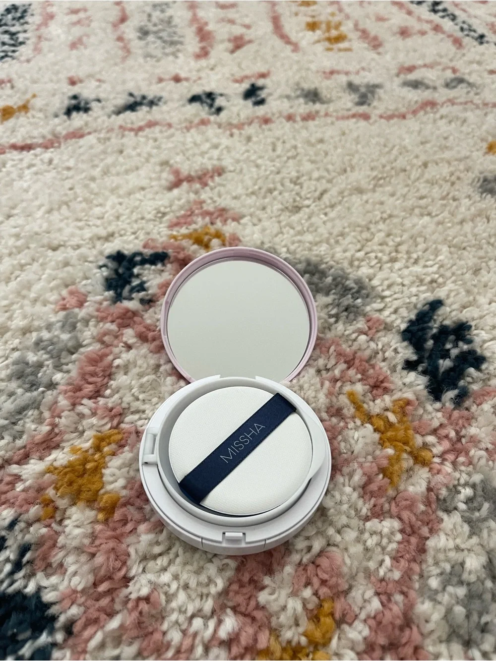 NWT MISSHA M Magic Cushion Lasting Foundation in #21 Light Beige